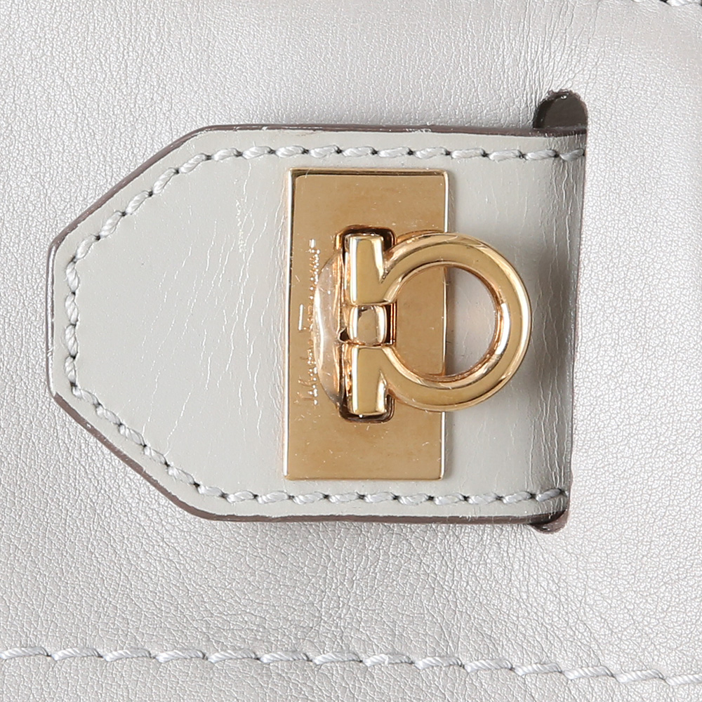 FERRAGAMO(USED)페레가모 더블 플랩 숄더백